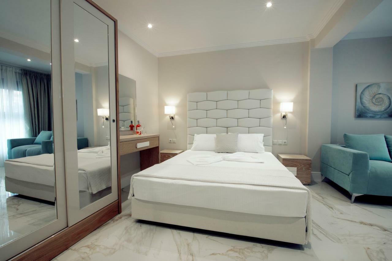 La Mer Apartments Nikiti  Eksteriør billede